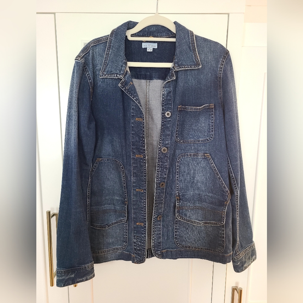 Signature Blue Barn Jean Jacket with Pockets Size Small EUC